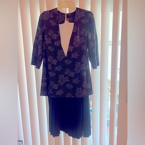 Jenny 2 Piece Dress Black Pleated Skirt Flower Black White Top